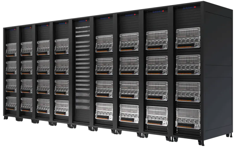 GB200 / GB300 NVL72 — Supermicro AI SuperCluster — sıvı soğutmalı raf